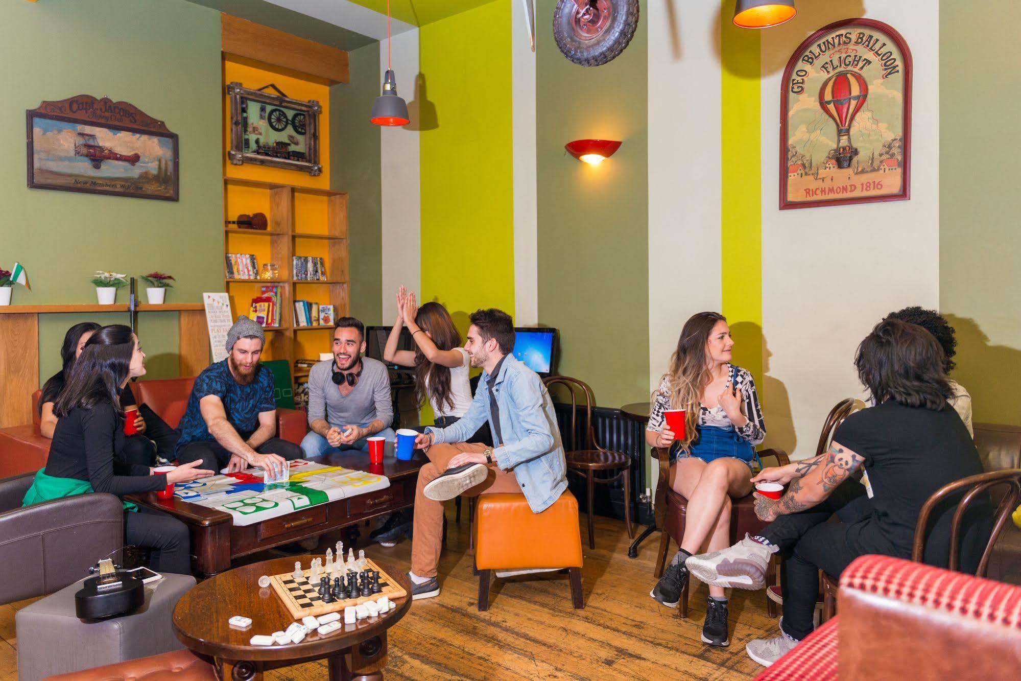 Sky Backpackers Hostel Dublin Buitenkant foto
